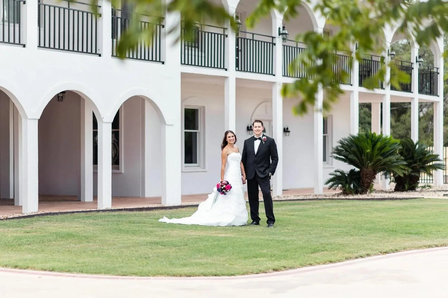 🎄✨ Only 6 days until Christmas!
While most are scrambling for last-minute gifts&hellip;
some happy couples are saying &ldquo;Yes!&rdquo; 💍 and searching for their dream venue 🤍

We have a few private tour spots open THIS Sunday!

📧 Email us today